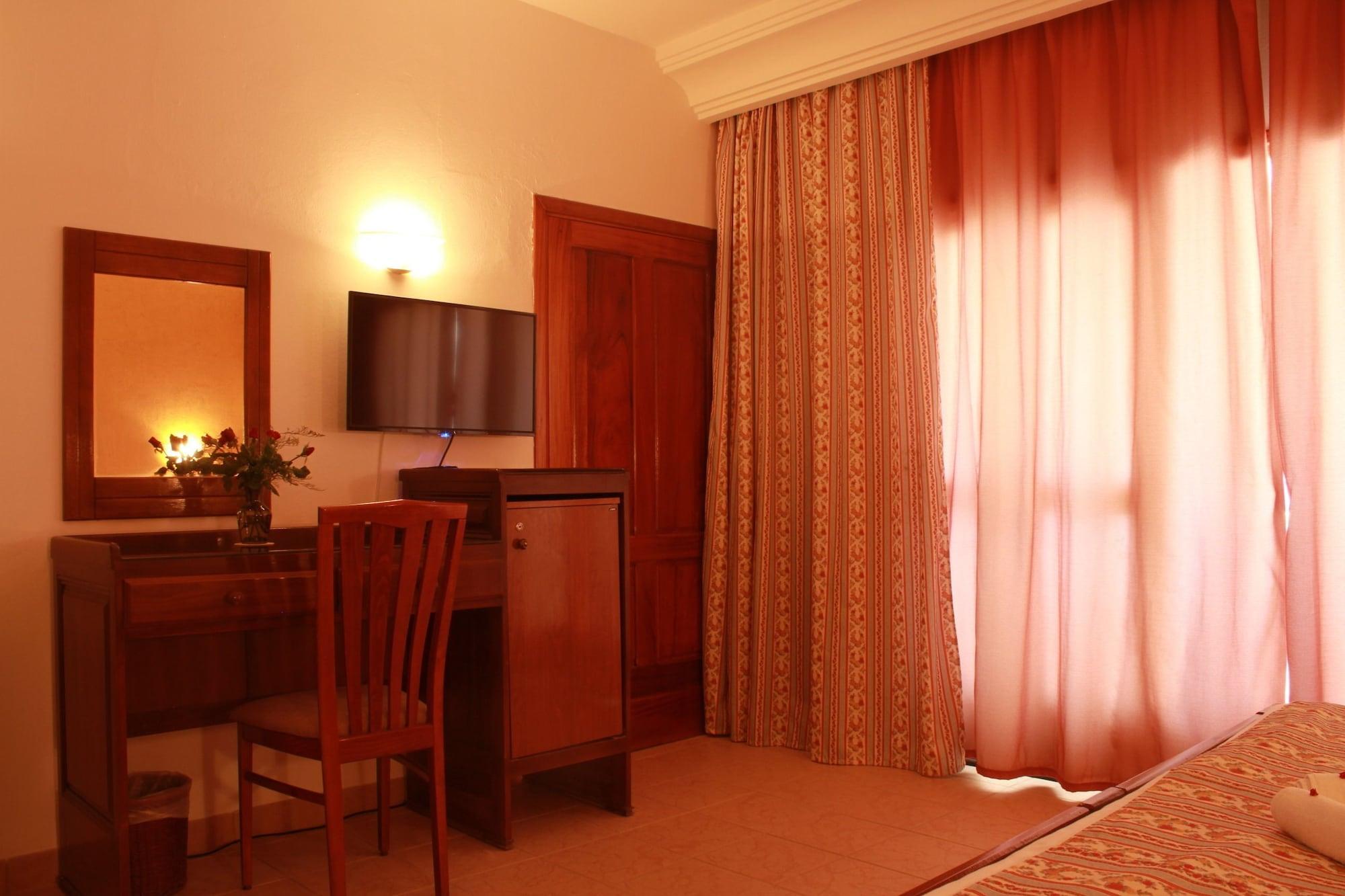 Le Grand Hotels Des Thermes 迈来亚 外观 照片