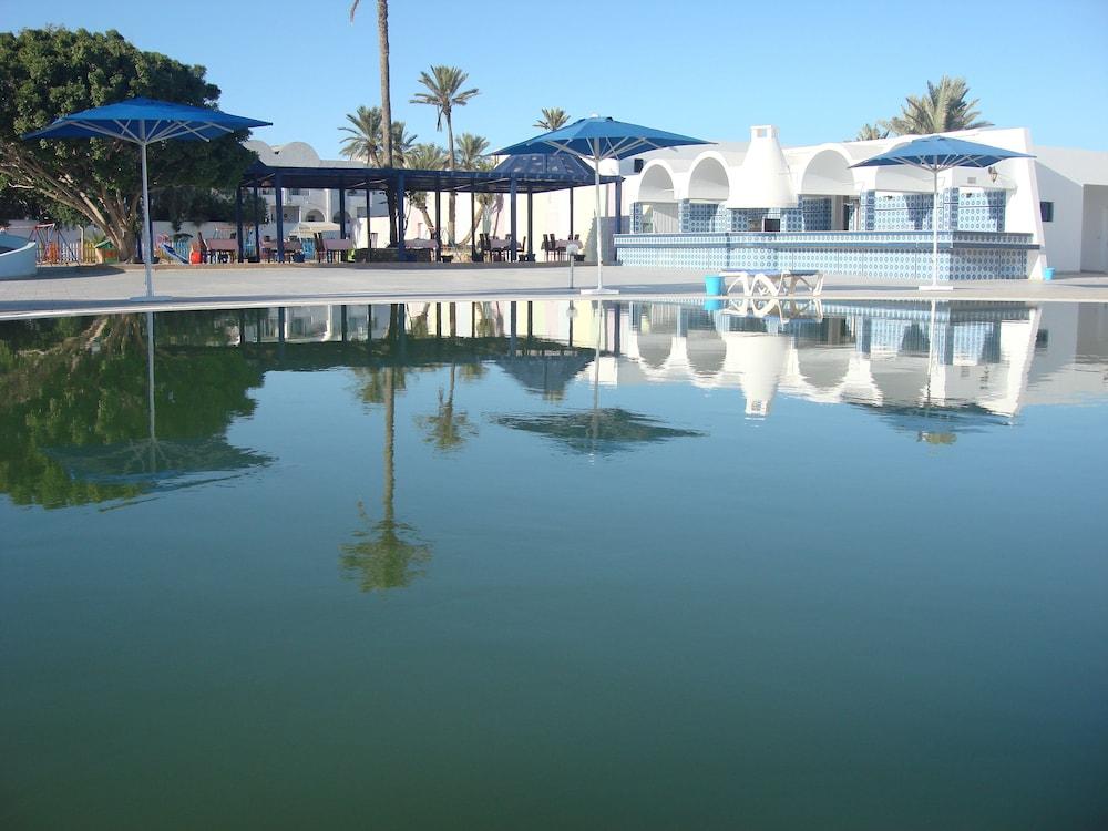 Le Grand Hotels Des Thermes 迈来亚 外观 照片