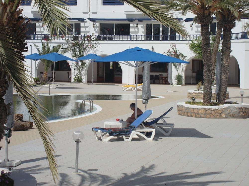 Le Grand Hotels Des Thermes 迈来亚 外观 照片